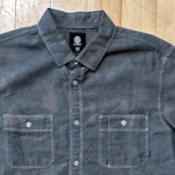 Men's Short Sleeve Shirt - Picture 2 of 10